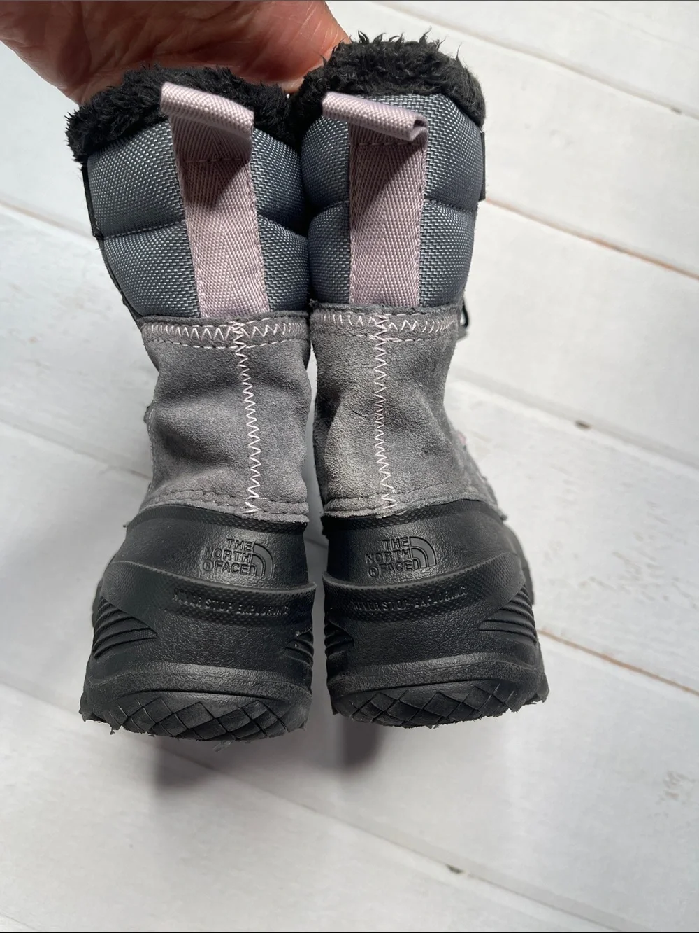 The North Face Little Girls 13 Snow Boots Heat Seeker Insulated Rubber Suede